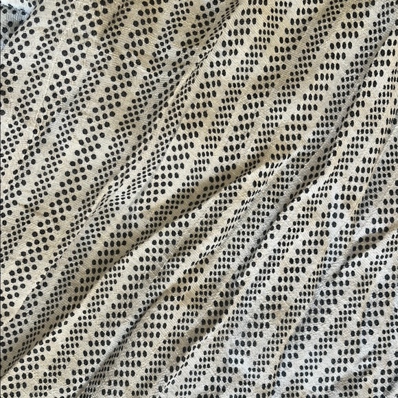 Pattern Button-Down Top - Picture 3 of 10